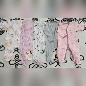 5 Pcs bundle cotton pajamas SIZE 3M.. brands like:  Carter's, Cloud Island Etc.